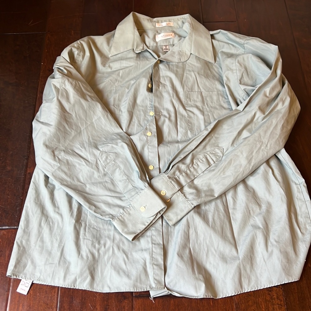 Super trendy saige green button up!